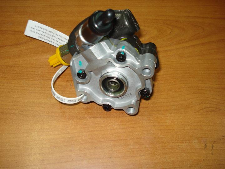 Αντλια υδραυλικου τιμονιου Jaguar X type diesel